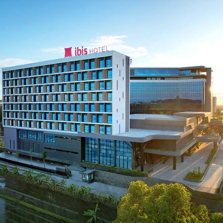 Отель Ibis Yogyakarta International Airport Kulon Progo Экстерьер фото