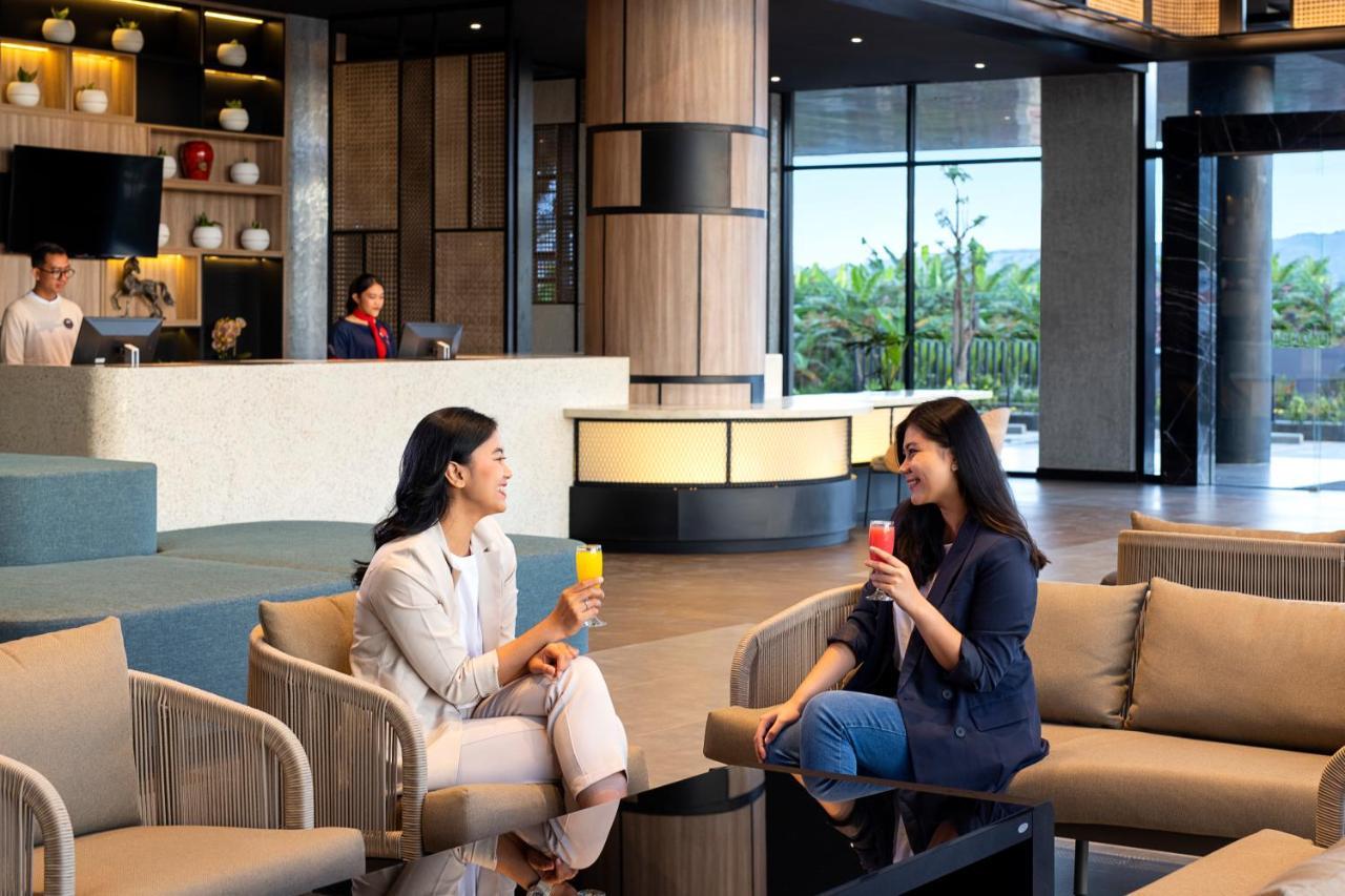 Отель Ibis Yogyakarta International Airport Kulon Progo Экстерьер фото