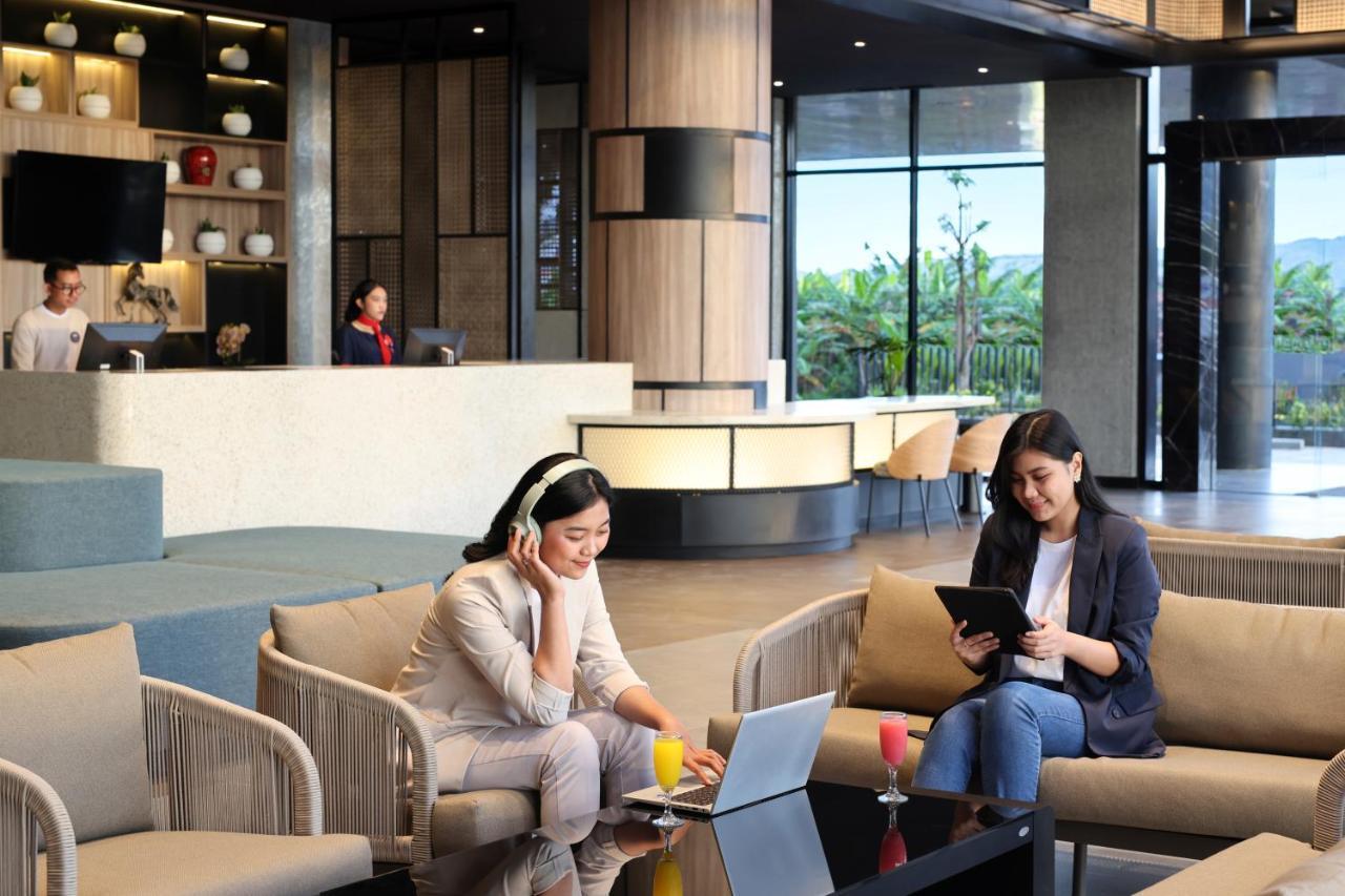Отель Ibis Yogyakarta International Airport Kulon Progo Экстерьер фото
